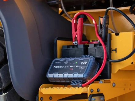 1700 GB251 STARTTIBOOSTER 24V NOCO GENIUS BOOST MAX